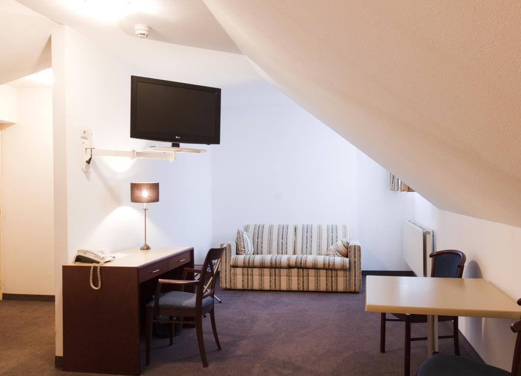Hotel Restaurant La Sonnerie Son en Breugel Екстер'єр фото